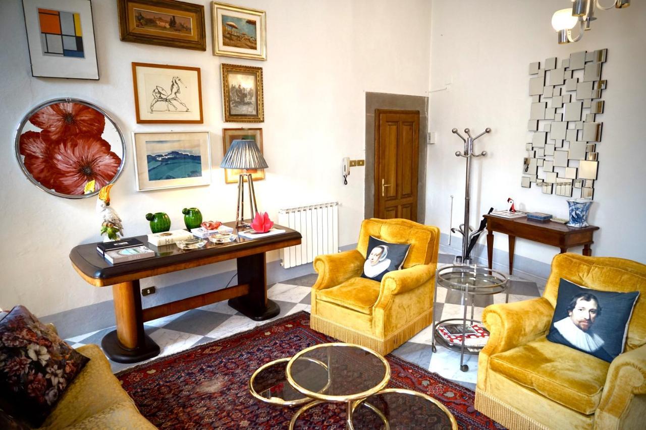 Luxury Apartment Angelio Barga Exteriör bild